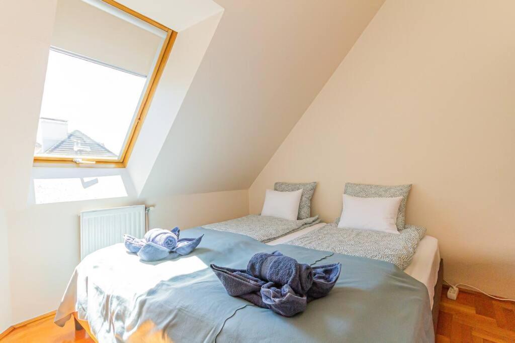 Roomy Apartment 80Sqm At City Center Free Parking Space, Ac & Balcony Budapest Exterior photo
